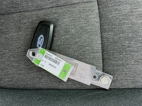 Used 2024 Ford Expedition Max XLT image 32