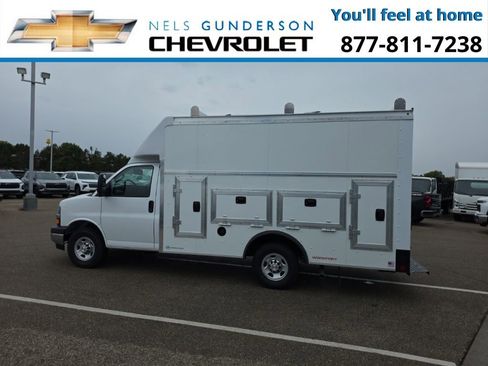 New 2025 Chevrolet Express 3500 w/ Power Convenience Package RWD image 3