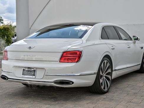 New 2026 Bentley Flying Spur Plug-In Hybrid AWD/4WD image 15