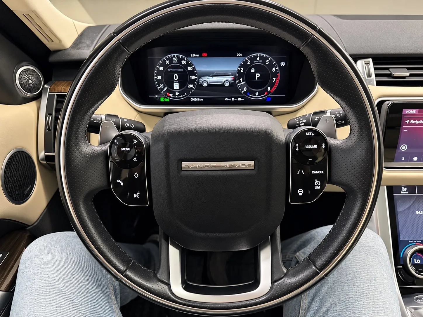 Used 2018 Land Rover Range Rover Sport Supercharged AWD/4WD image 31