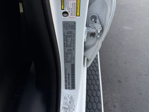 Used 2023 RAM 1500 Laramie image 35