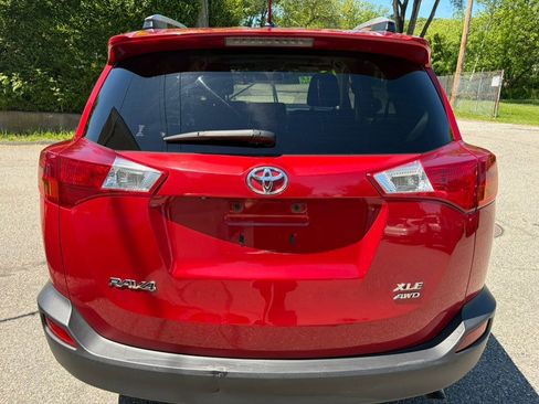 Used 2013 Toyota RAV4 XLE AWD/4WD image 10