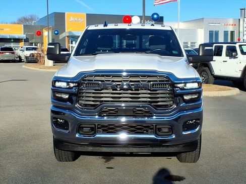 Used 2025 RAM 2500 Tradesman image 9