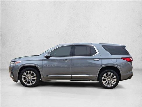 Used 2018 Chevrolet Traverse Premier w/ Driver Confidence II Package FWD image 9