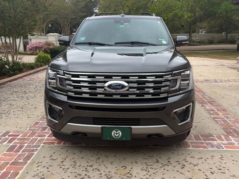 Used 2021 Ford Expedition Max Limited image 3