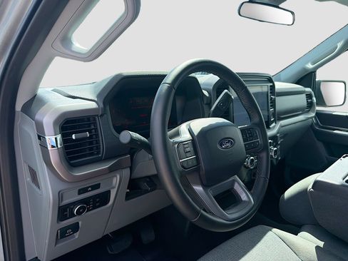 Used 2025 Ford F150 XLT w/ Equipment Group 301A Standard AWD/4WD image 9