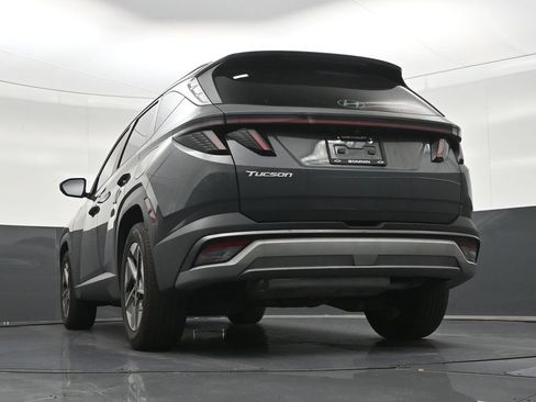 Used 2025 Hyundai Tucson SEL FWD image 30