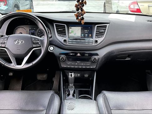 Used 2016 Hyundai Tucson Limited w/ Option Group 03 FWD image 15