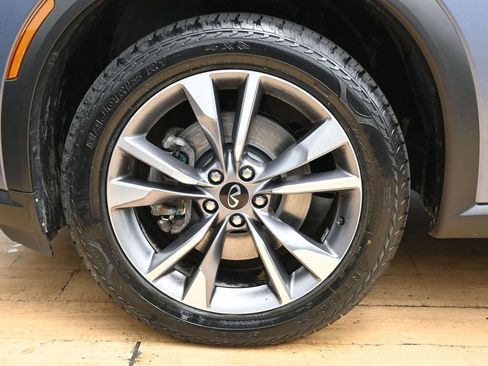 Used 2024 INFINITI QX60 Luxe AWD/4WD image 9