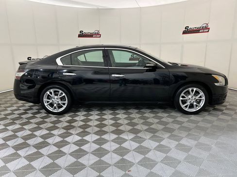Used 2014 Nissan Maxima 3.5 SV w/ Premium Package image 2