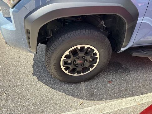 Certified 2026 Toyota Tacoma TRD Off-Road AWD/4WD image 6