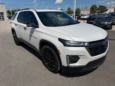 Used 2023 Chevrolet Traverse Premier w/ Redline Edition AWD/4WD image 2