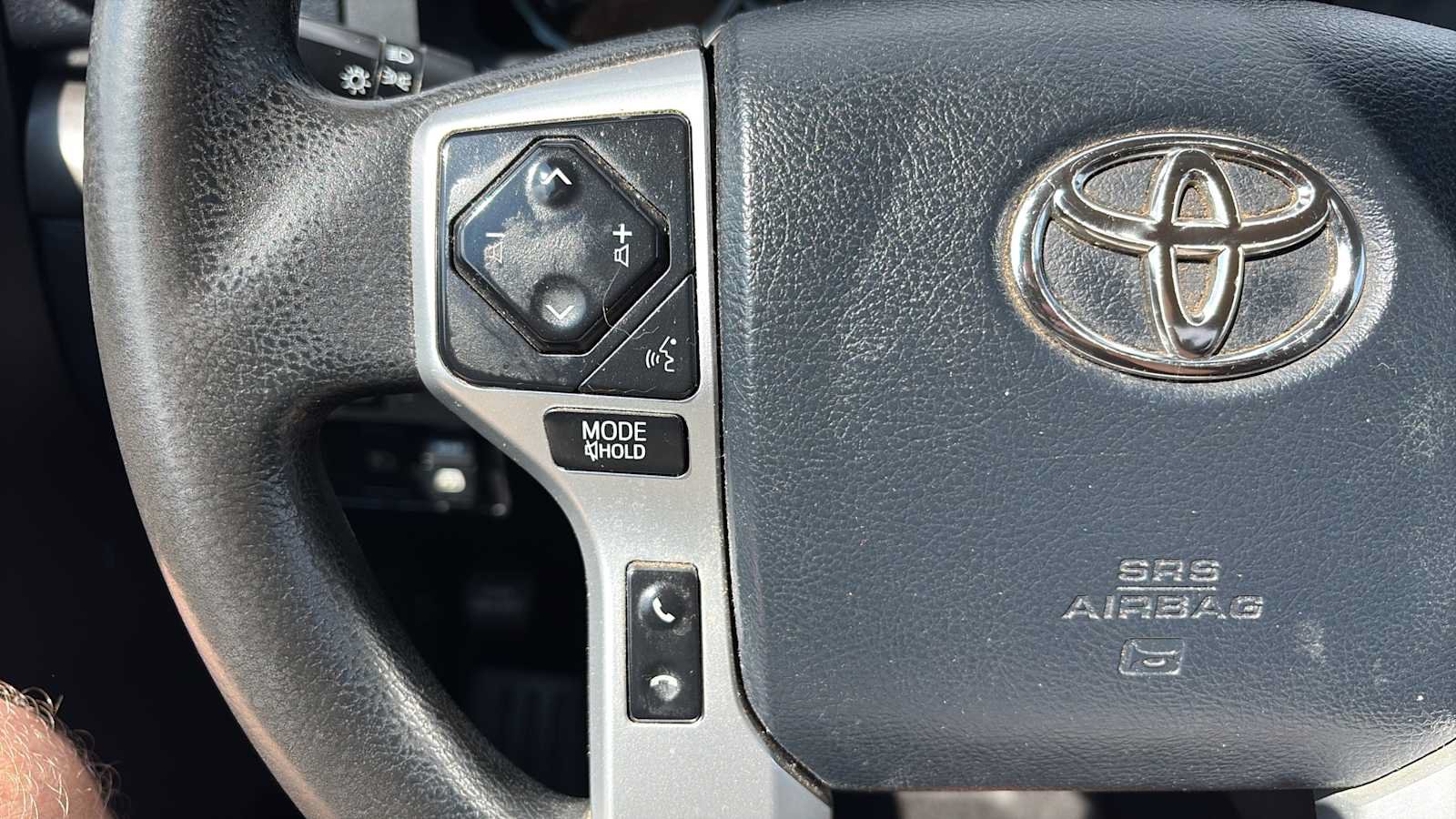 Used 2018 Toyota Tundra SR5 w/ SR5 Upgrade Package AWD/4WD image 9