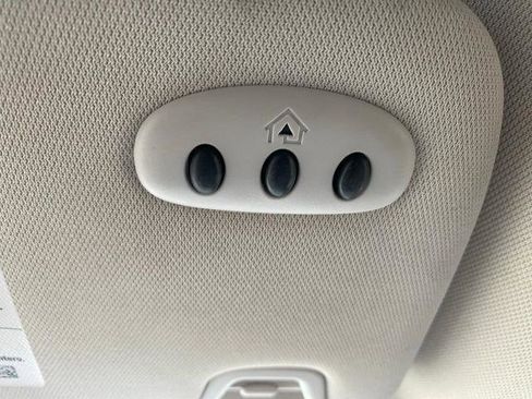 Used 2024 Ford Edge Titanium image 26