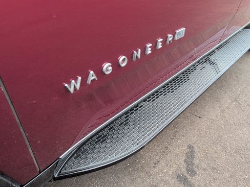 Used 2024 Jeep Wagoneer Series II AWD/4WD image 13