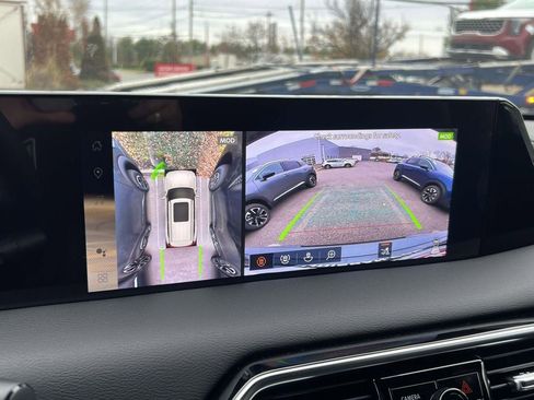 New 2026 Nissan Armada SL w/ Captain's Chari Seat Package image 15