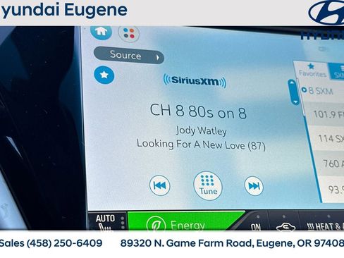 Used 2017 Chevrolet Bolt Premier w/ Driver Confidence II Package image 41