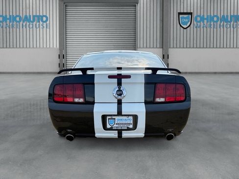 Used 2006 Ford Mustang GT RWD image 7