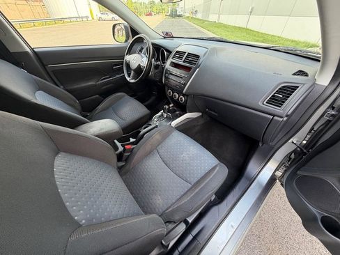 Used 2011 Mitsubishi Outlander Sport SE FWD image 12