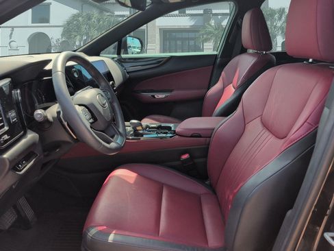 Used 2024 Lexus NX 250 FWD w/ Cold Area Package image 11
