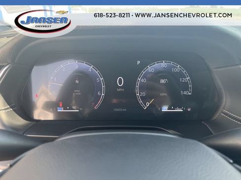 Used 2025 Jeep Grand Cherokee Laredo AWD/4WD image 11