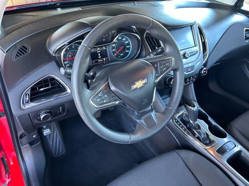 Used 2016 Chevrolet Cruze LT FWD image 11