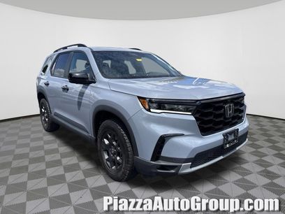 Certified 2025 Honda Pilot TrailSport