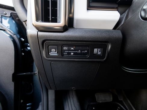 Used 2025 GMC Hummer EV 3X AWD/4WD image 25