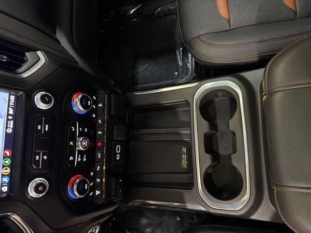 Used 2023 GMC Sierra 2500 AT4 w/ AT4 Preferred Package AWD/4WD image 19