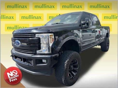 Used 2019 Ford F250 Lariat w/ Lariat Value Package image 1