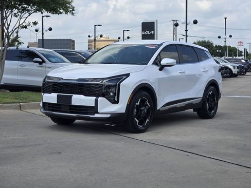 New 2026 Kia Sportage EX image 2