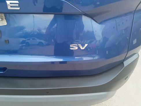 Used 2023 Nissan Rogue SV image 11