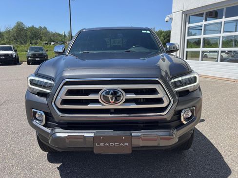Used 2023 Toyota Tacoma Limited AWD/4WD image 9