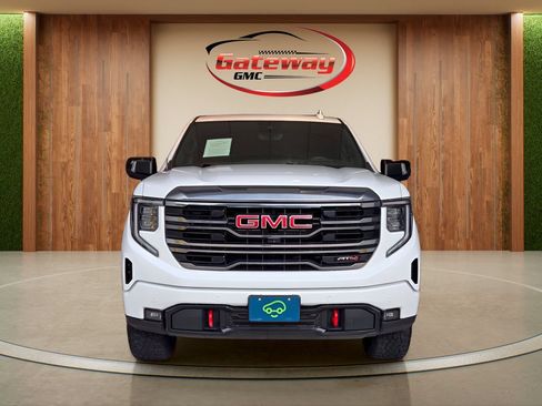 Used 2024 GMC Sierra 1500 AT4 w/ Technology Package AWD/4WD image 2