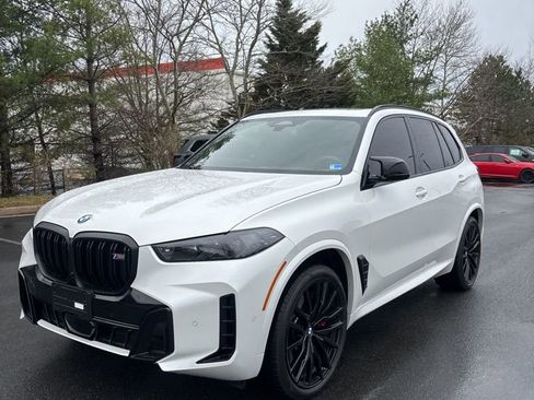 Used 2025 BMW X5 M60i w/ Climate Comfort Package image 2
