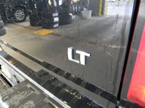 Used 2019 Chevrolet Colorado LT AWD/4WD image 9