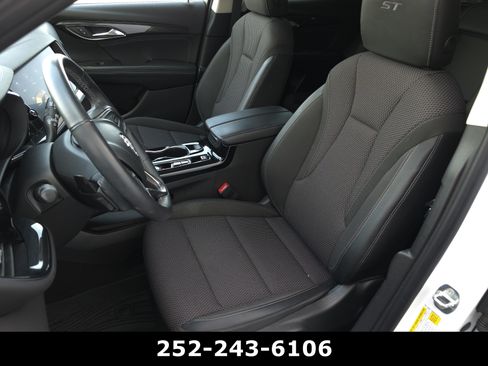 Used 2023 Buick Envision Preferred FWD image 10
