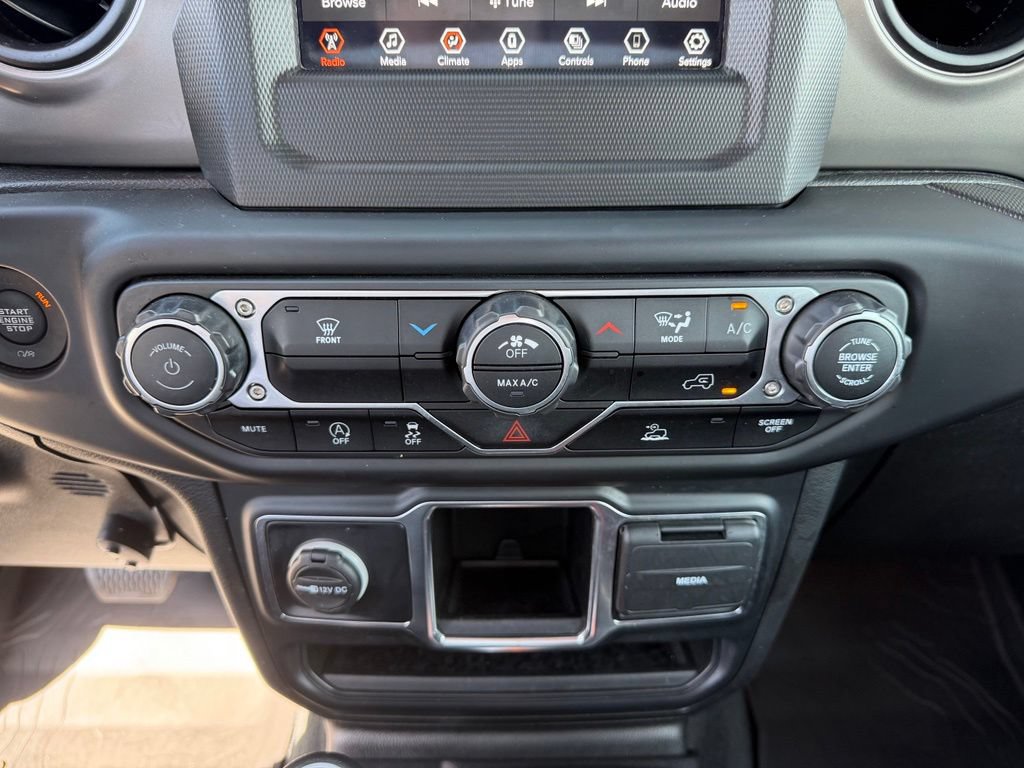Used 2022 Jeep Wrangler Unlimited Sport AWD/4WD image 23