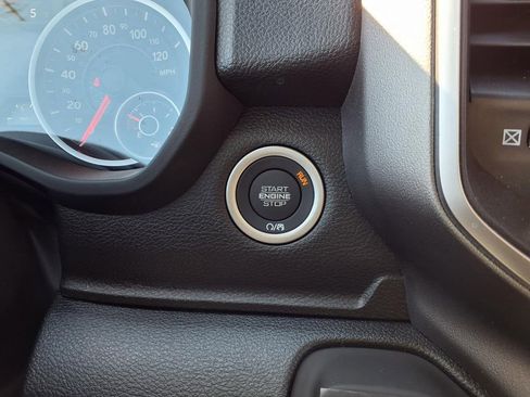 New 2026 RAM 1500 Express AWD/4WD image 8