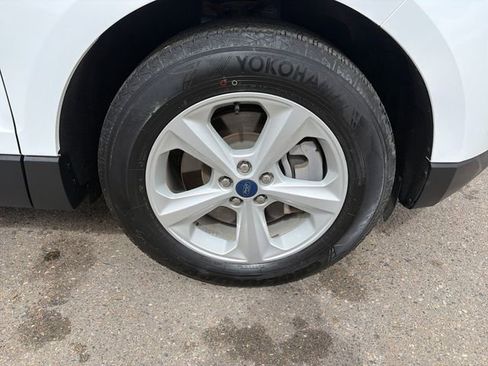 Used 2022 Ford Edge SE AWD/4WD image 13