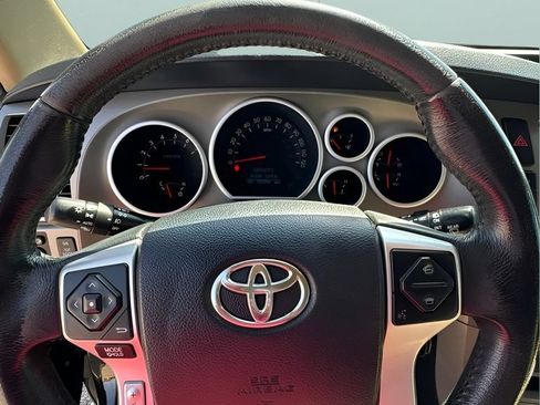 Used 2015 Toyota Sequoia Limited RWD image 29