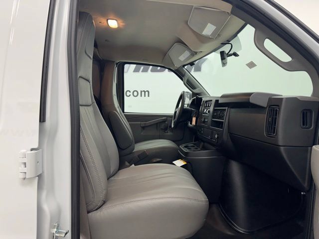 New 2026 Chevrolet Express 2500 w/ Driver Convenience Package RWD image 26
