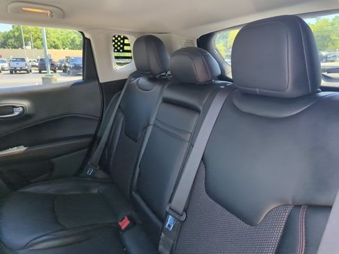 Used 2019 Jeep Compass Trailhawk w/ Cold Weather Group AWD/4WD image 29