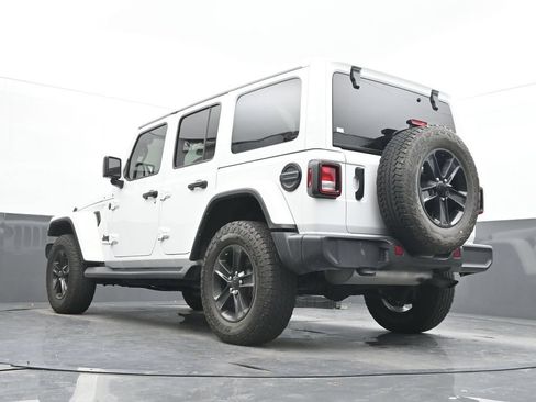 Used 2021 Jeep Wrangler Unlimited Sahara AWD/4WD image 29