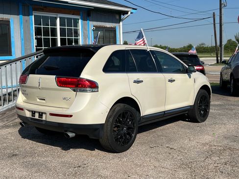 Used 2015 Lincoln MKX FWD w/ Equipment Group 102A image 6