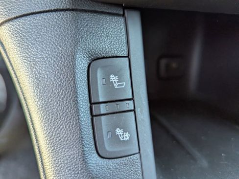 Used 2017 GMC Acadia SLE w/ Driver Alert Package I image 23