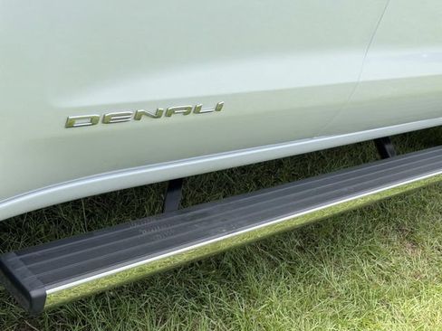 Used 2023 GMC Sierra 1500 Denali w/ Denali Reserve Package AWD/4WD image 19