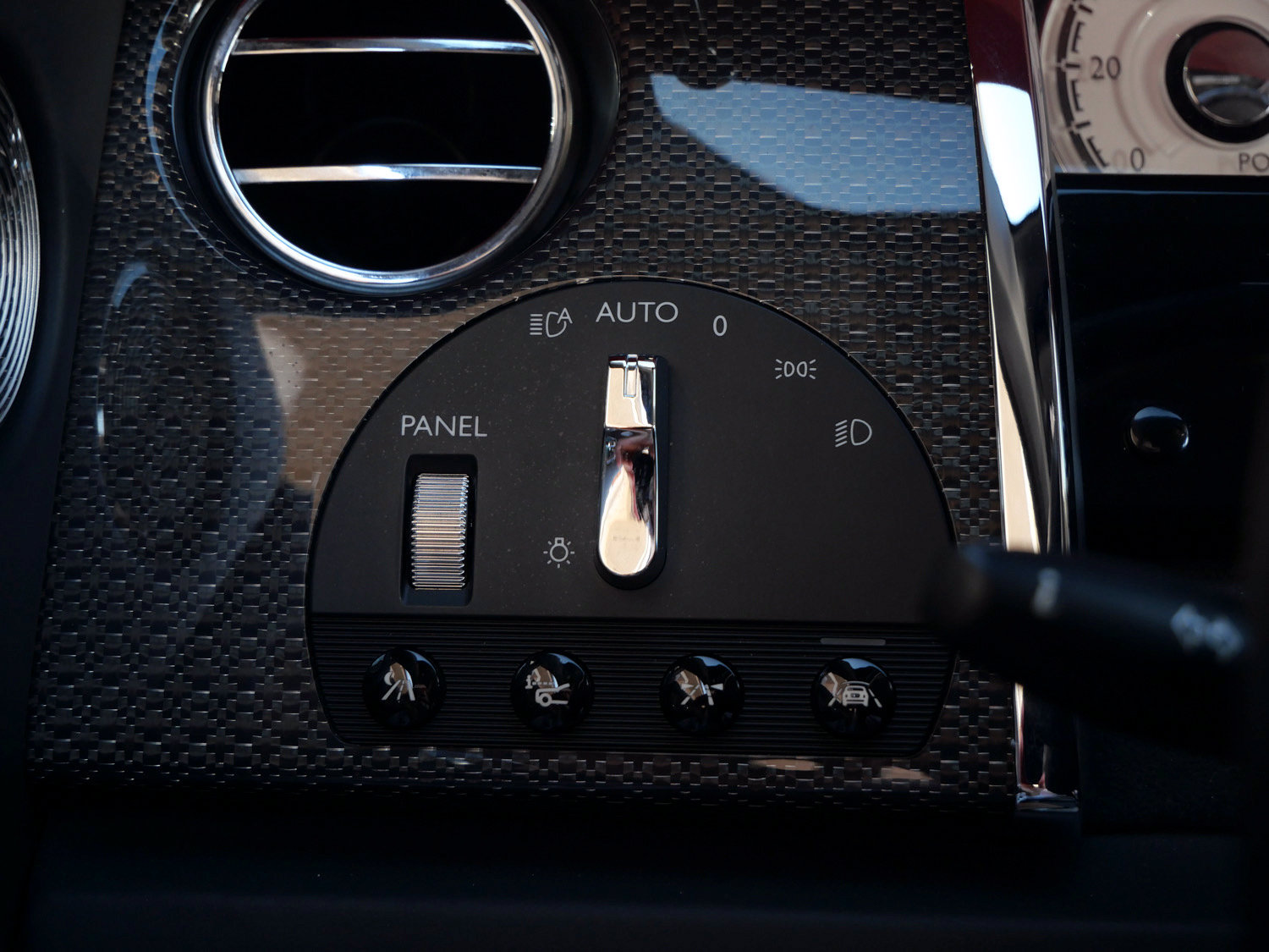 Certified 2021 Rolls-Royce Wraith w/ Rolls-Royce Signature Package RWD image 34