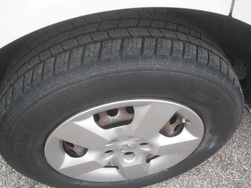 Used 2014 Nissan Rogue S w/ Convenience Package AWD/4WD image 32