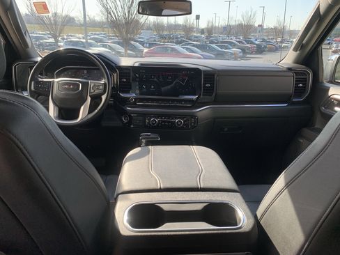Used 2023 GMC Sierra 1500 SLT w/ SLT Premium Plus Package image 21